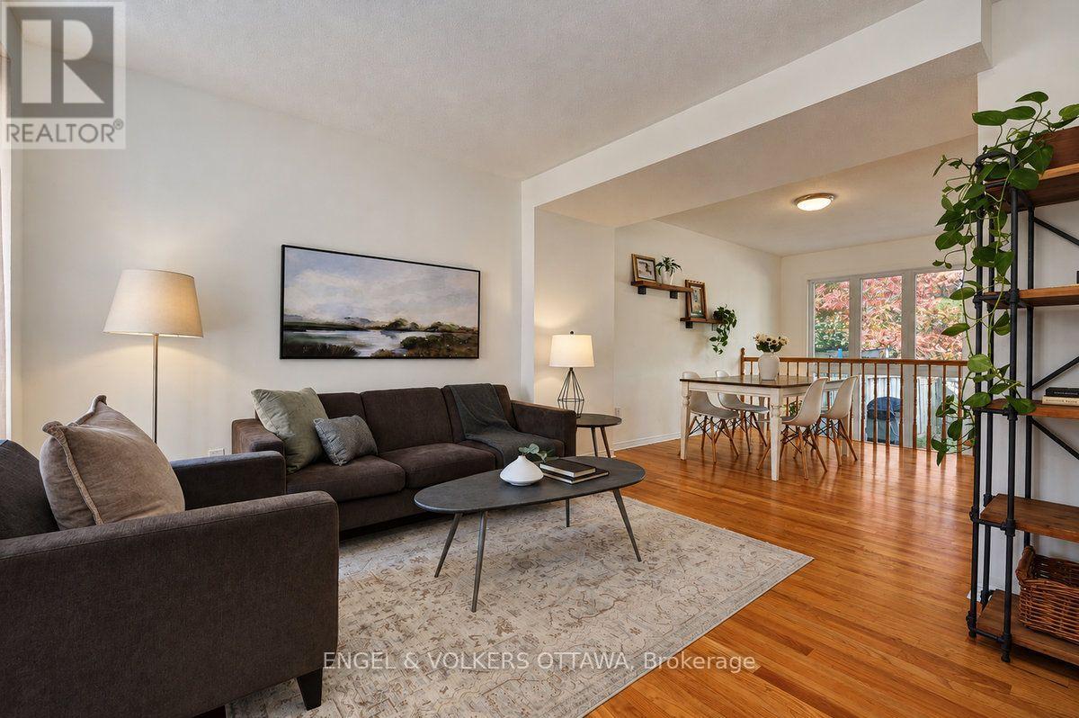 Condos for Sale in Ottawa – 154 COLLEGE CIRCLE, Ottawa – By Peter Sagos - Image 9