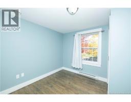 264 Maplehurst Drive, photo 11