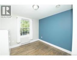 264 Maplehurst Drive, photo 13