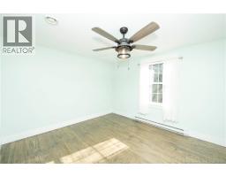 264 Maplehurst Drive, photo 16