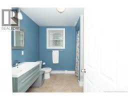 264 Maplehurst Drive, photo 19