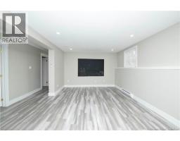 264 Maplehurst Drive, photo 21