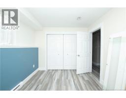 264 Maplehurst Drive, photo 23