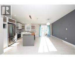 264 Maplehurst Drive, photo 4