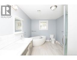 264 Maplehurst Drive, photo 9