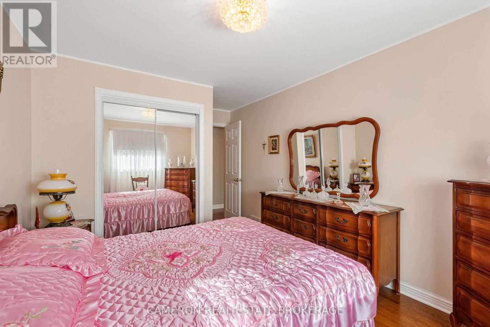 2053 CONCORDE AVENUE - 17