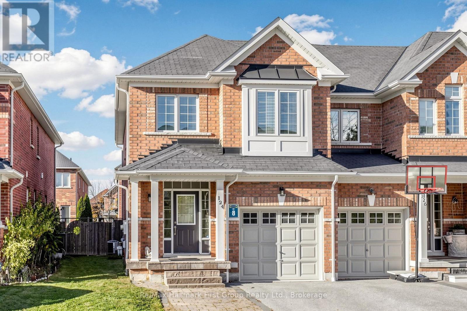 124 Kenneth Hobbs Avenue, Whitby, ON