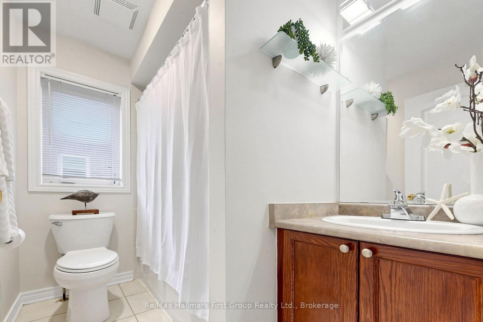 124 Kenneth Hobbs Avenue, Whitby, ON photo 38