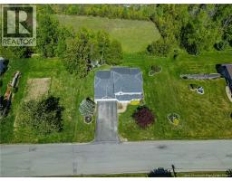 Living room - 90 Nowlan Street, Grand Sault/grand Falls, NB E3Z1B2 Photo 10