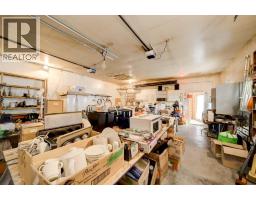 726 10 Avenue S, Lethbridge, AB T1K0A1 Photo 32