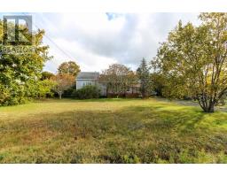 16 Irving Drive thumbnail 2