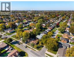 2997 St Patrick's Drive, Windsor, ON N9E3G8 Photo 35