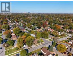 2997 St Patrick's Drive, Windsor, ON N9E3G8 Photo 33