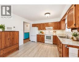 55 Monte Carlo Crescent, photo 3