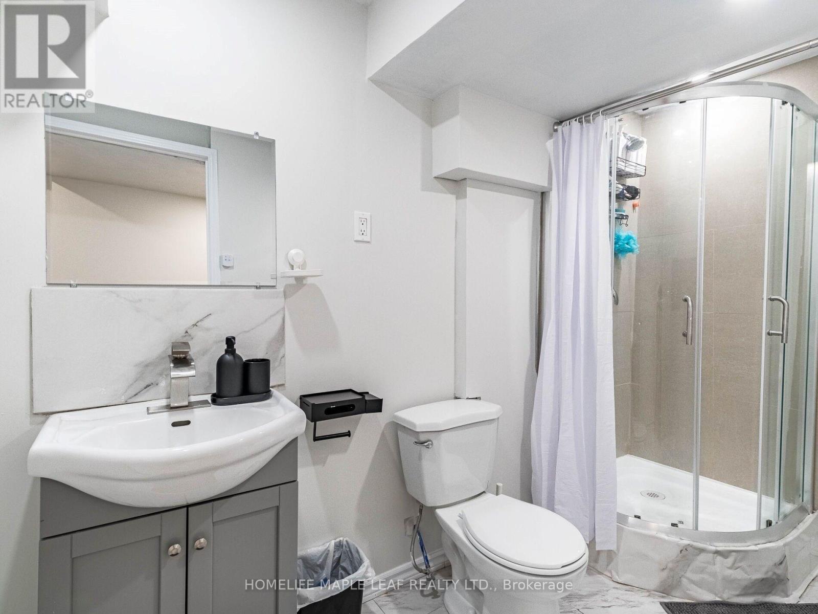 8- 350 Lakebreeze Drive, Clarington, ON photo 29