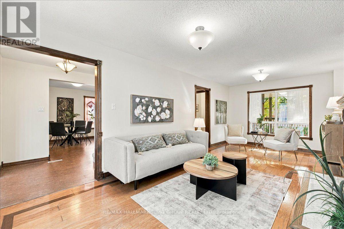23 Flowers Crescent, Ajax, ON photo 5