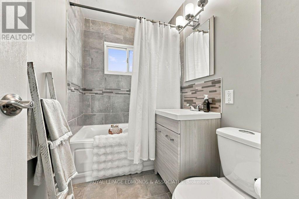 525 IRVING STREET - 21