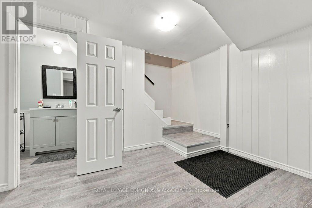 525 IRVING STREET - 22