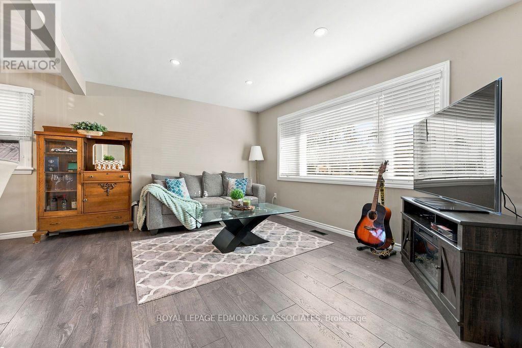 525 IRVING STREET - 7