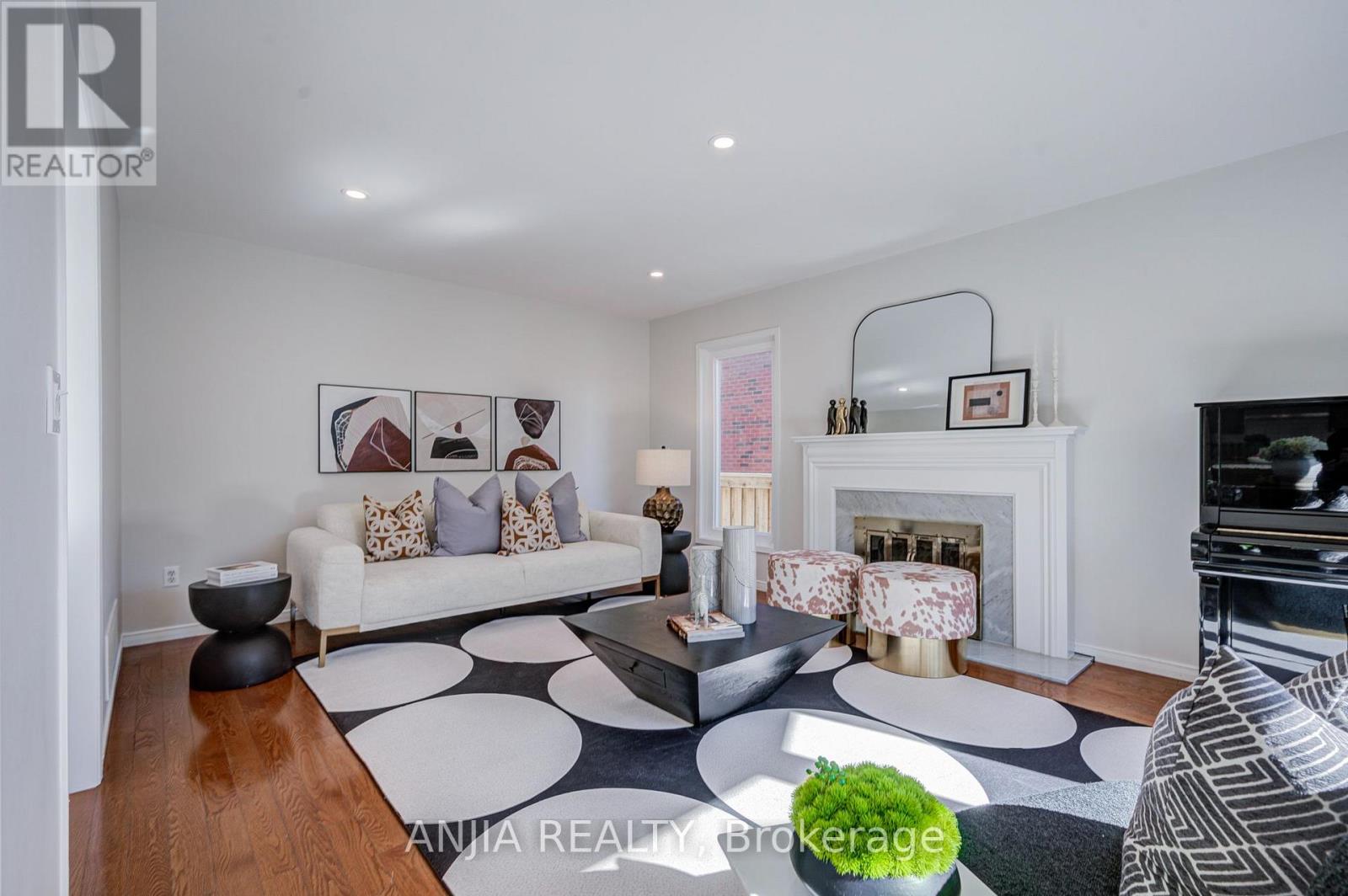 17 Charrington Crescent, Markham, ON photo 24