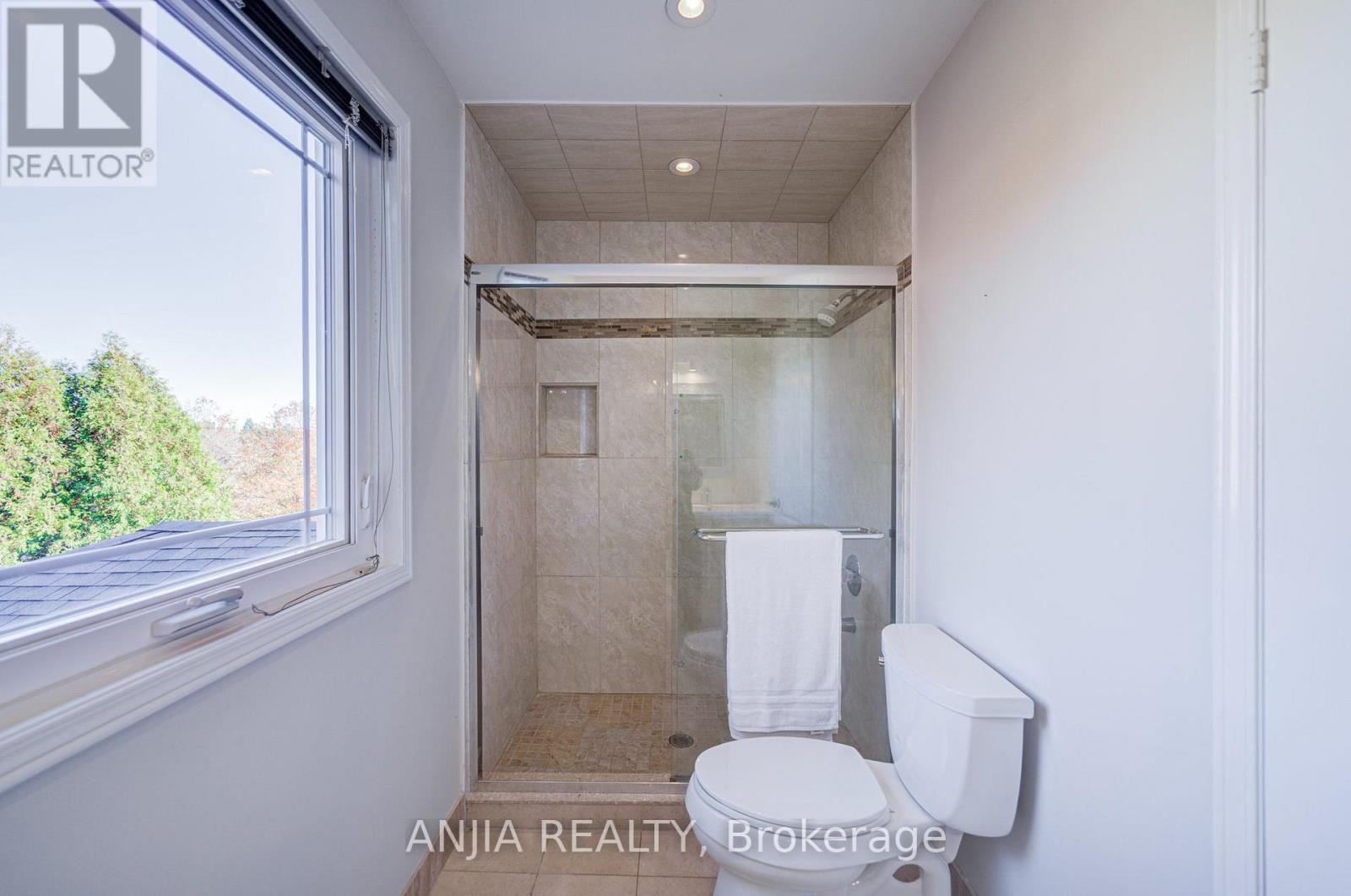 17 CHARRINGTON CRESCENT - 41