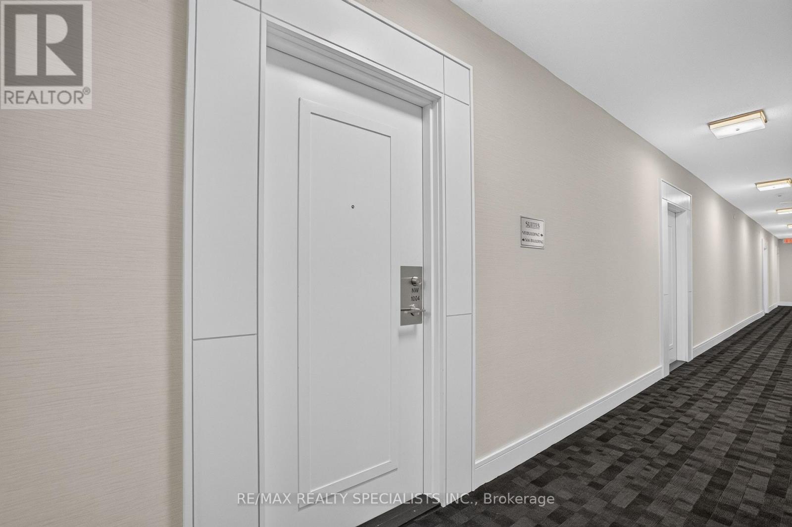 NW 1004- 9201 Yonge Street, Richmond Hill, ON photo 5