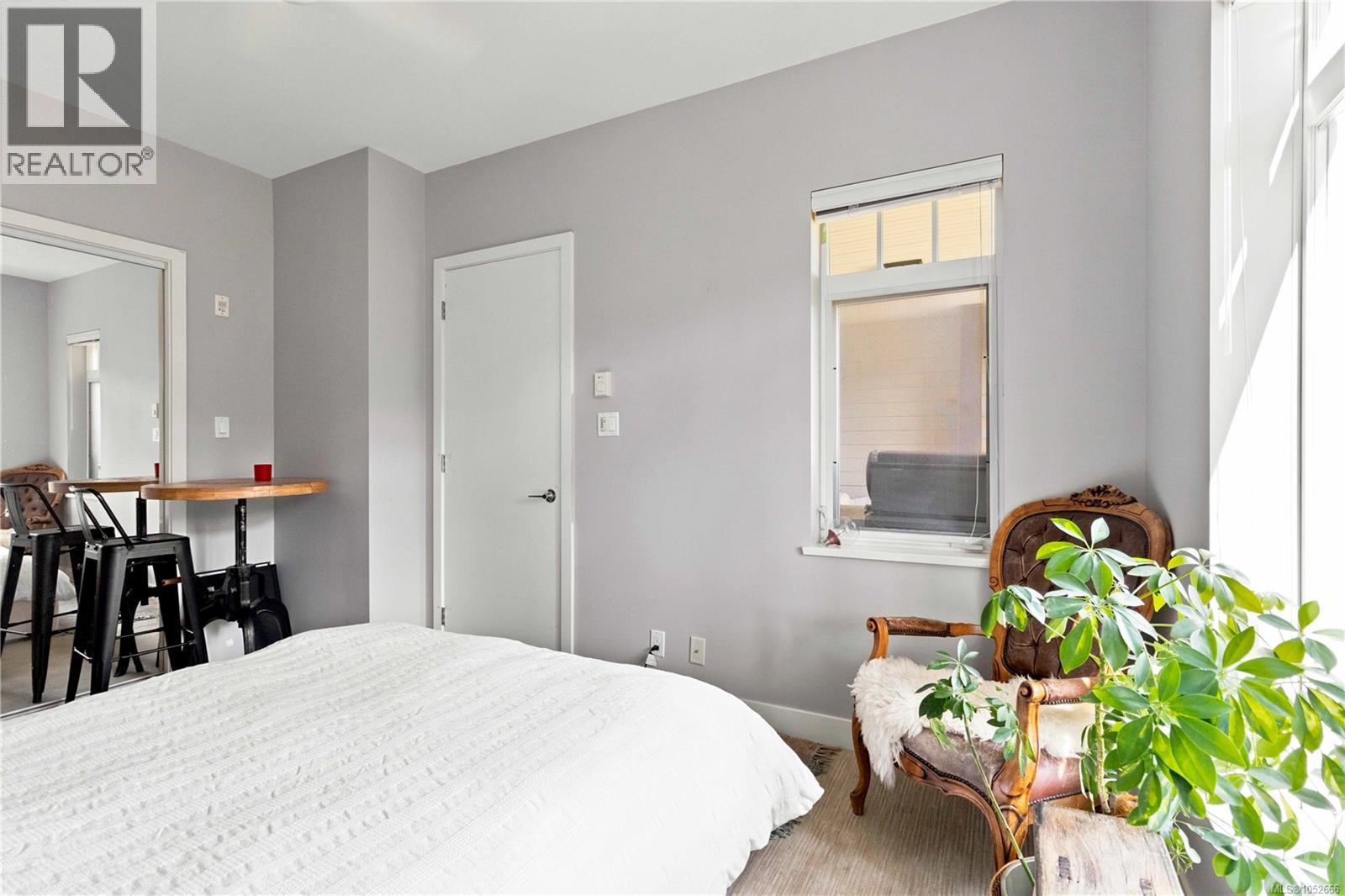 #306 1375 Bear Mountain Pkwy - 10