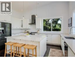 Primary Bedroom - 4836 Goldstream Heights Dr, Shawnigan Lake, BC V8H2J1 Photo 15