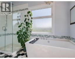 4836 Goldstream Heights Dr, Shawnigan Lake, BC V8H2J1 Photo 24
