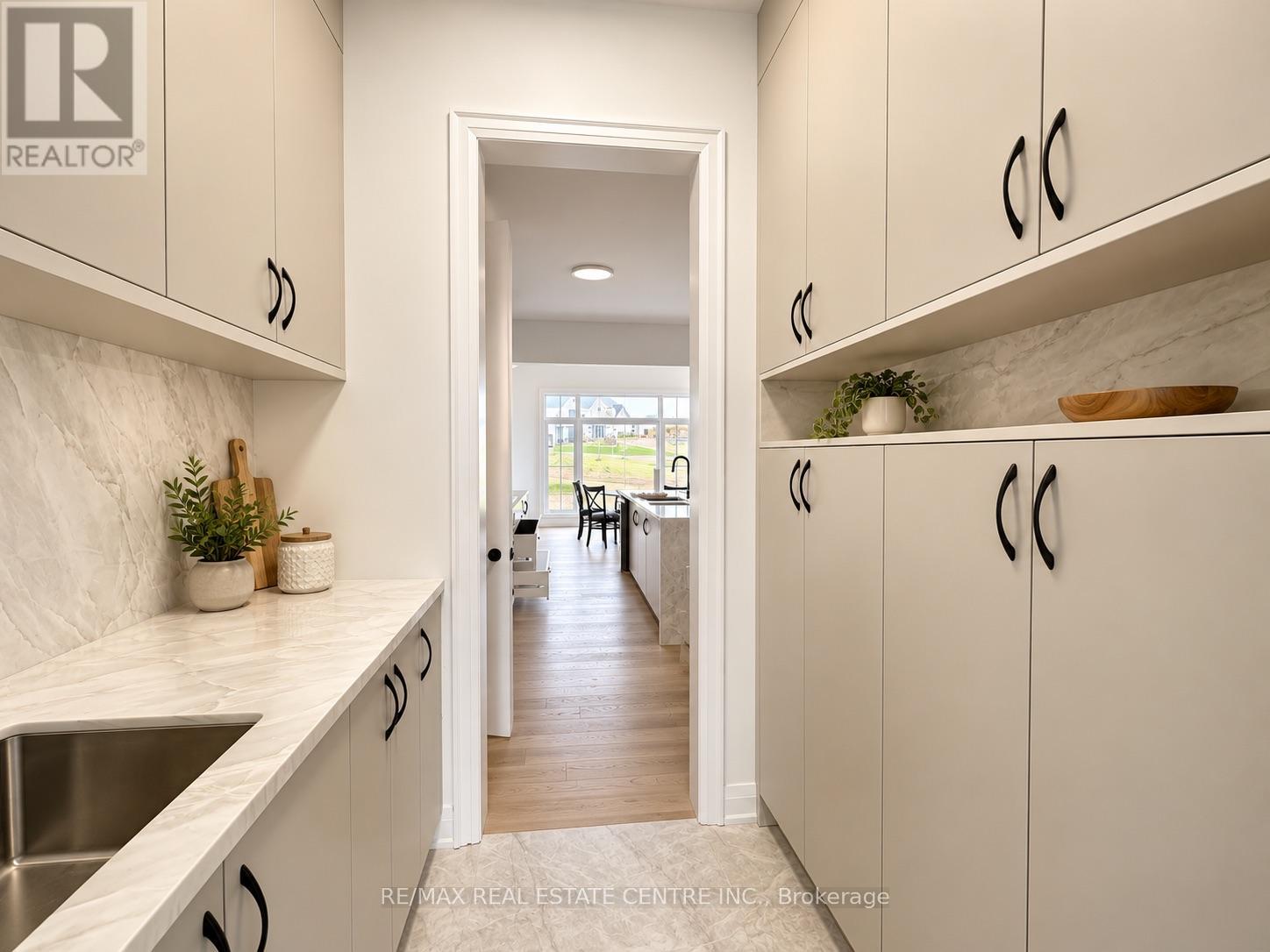 13 Vinnicombe Drive, Oro-Medonte photo 5