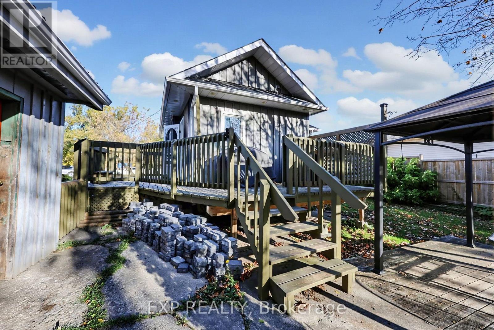 323 BELL Street, Tay, ON photo 35