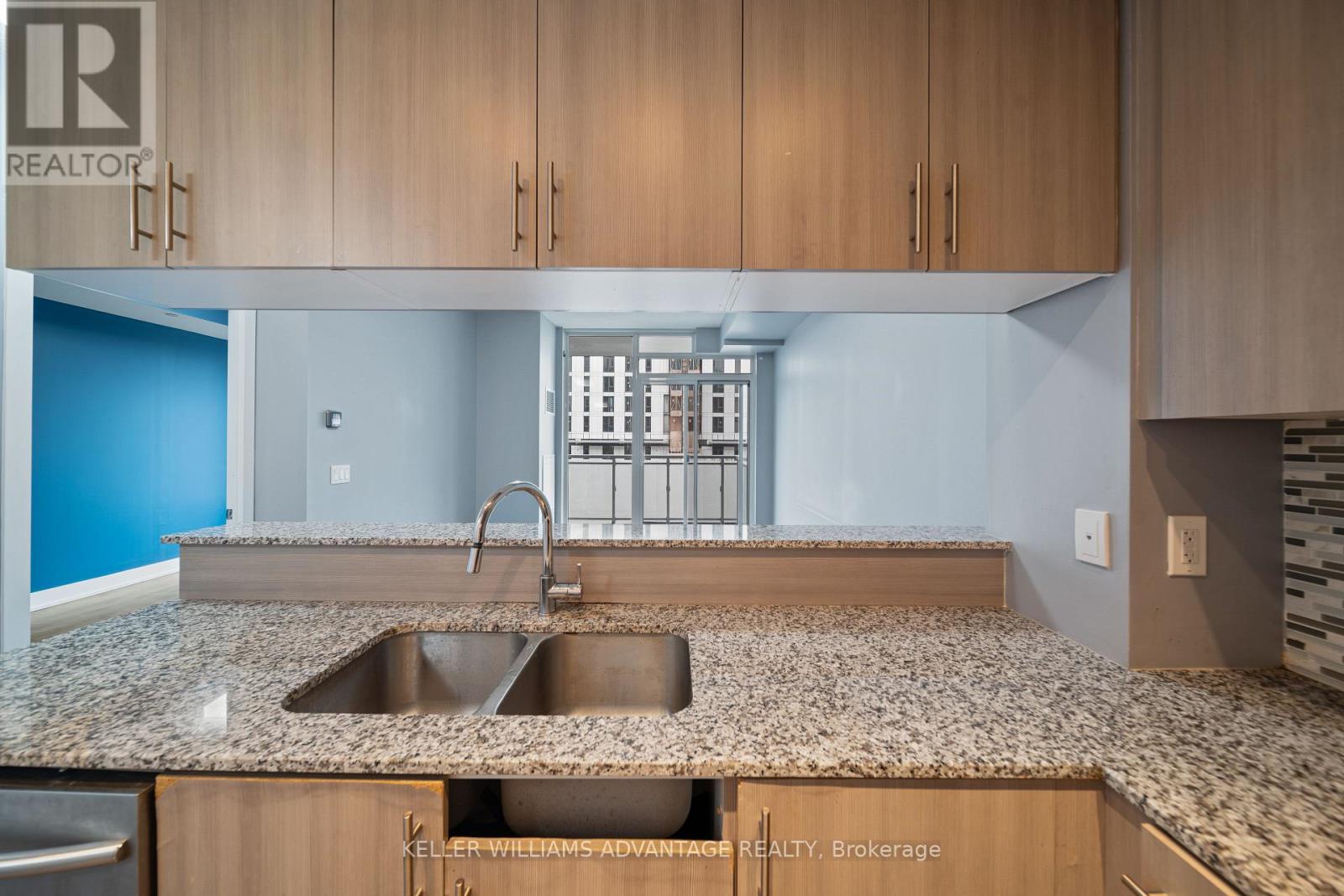 #710 68 MERTON STREET - 14