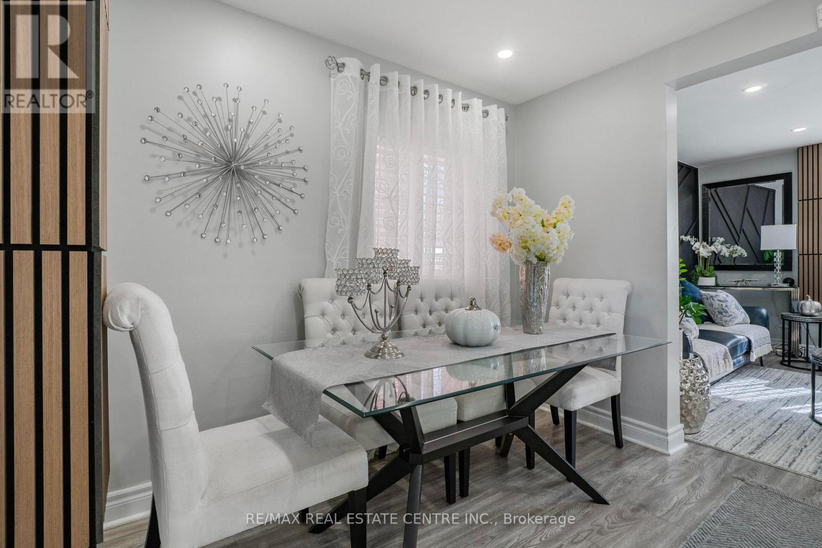 20 Brock Street, Oshawa, ON photo 12