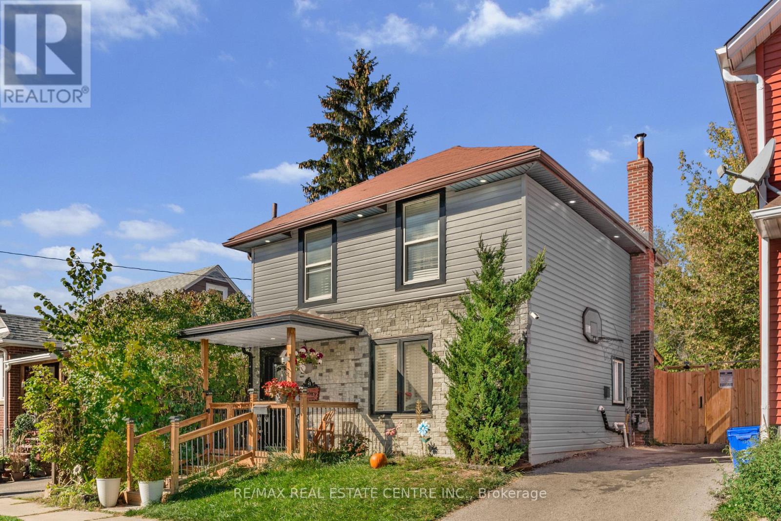 20 Brock Street, Oshawa, ON photo 37