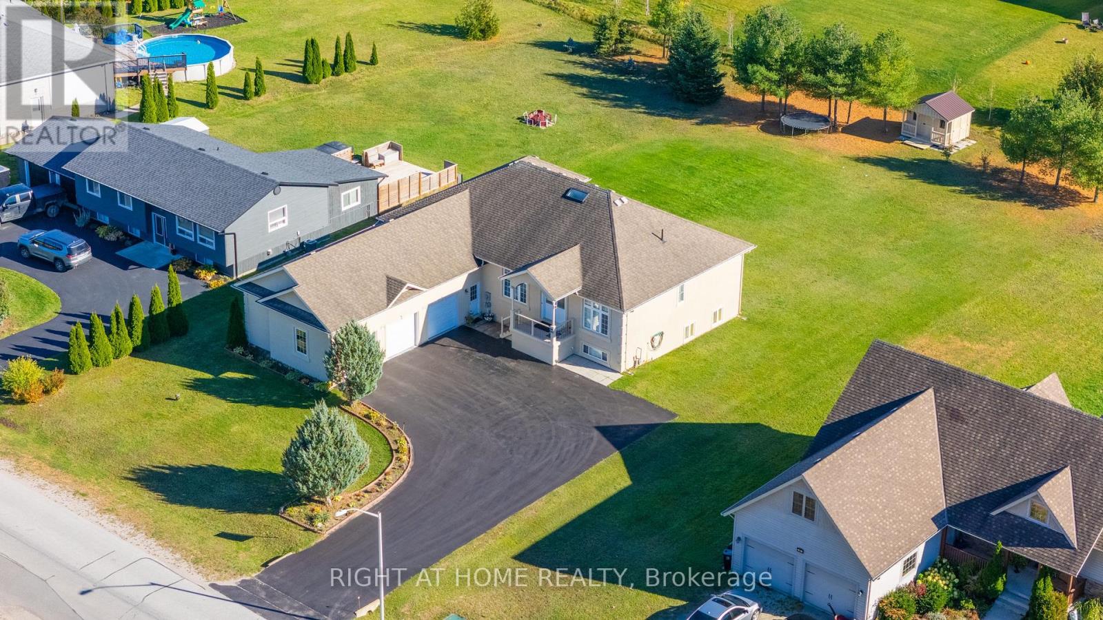 16 WASAGA SANDS Drive, Wasaga Beach photo 6