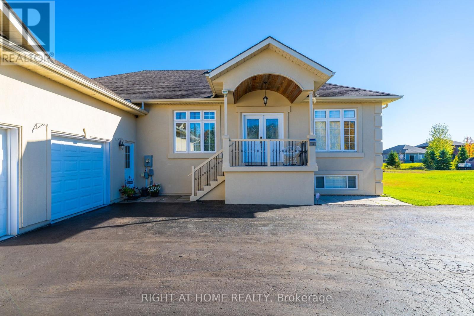 16 WASAGA SANDS Drive, Wasaga Beach photo 14