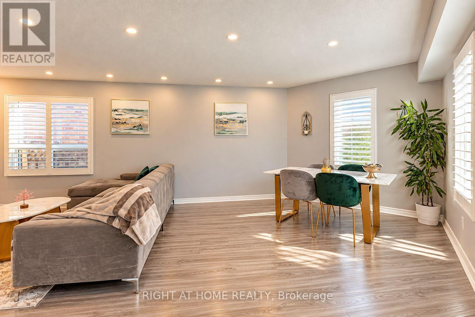 5044 Guildwood Way East, Mississauga, ON photo 14