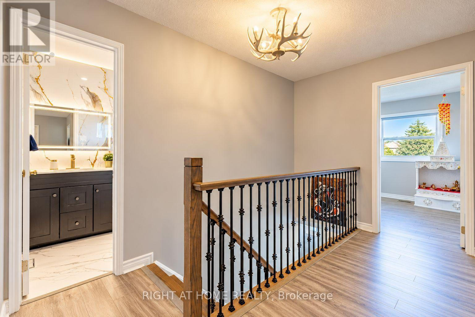 5044 Guildwood Way East, Mississauga, ON photo 25