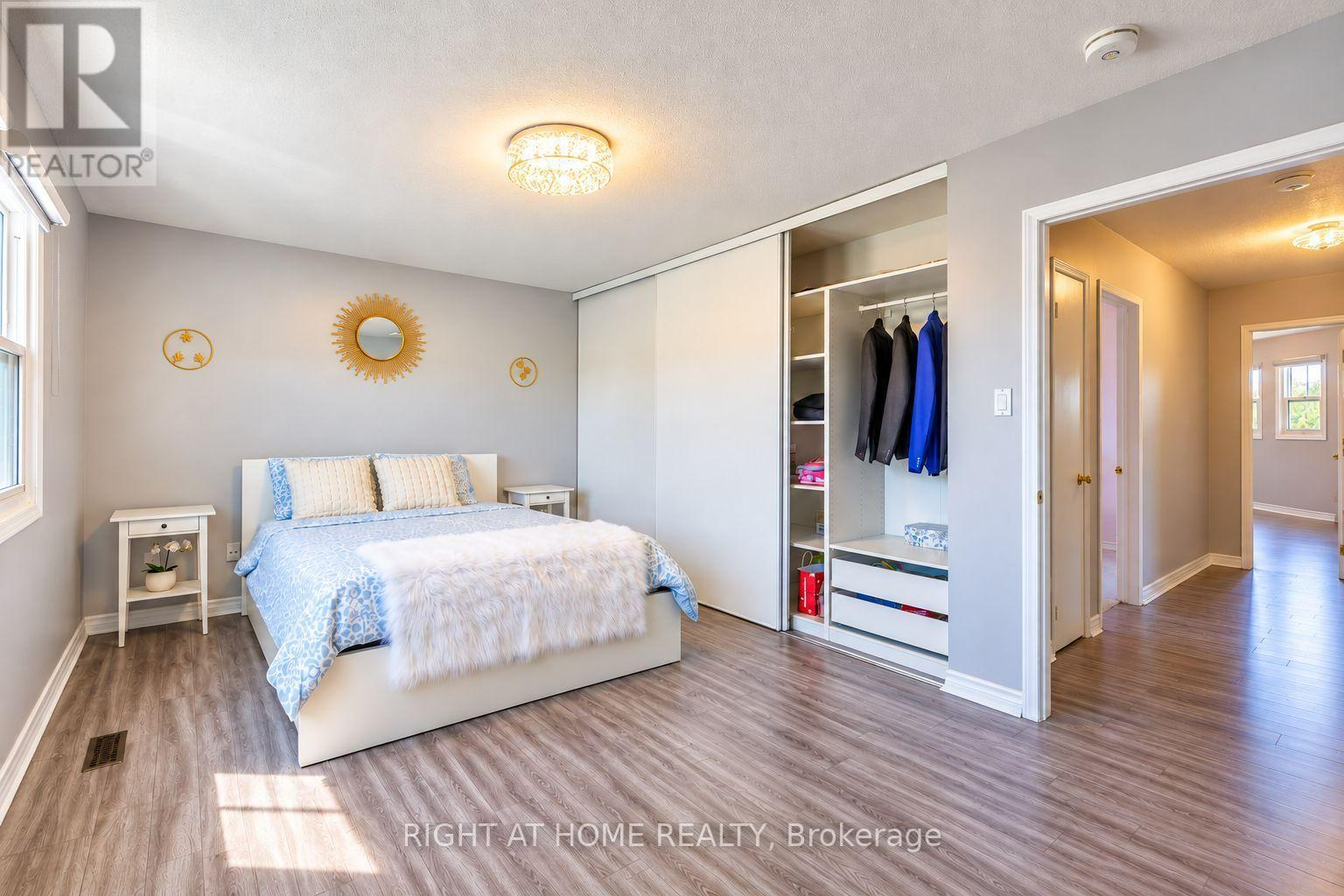 5044 Guildwood Way East, Mississauga, ON photo 35