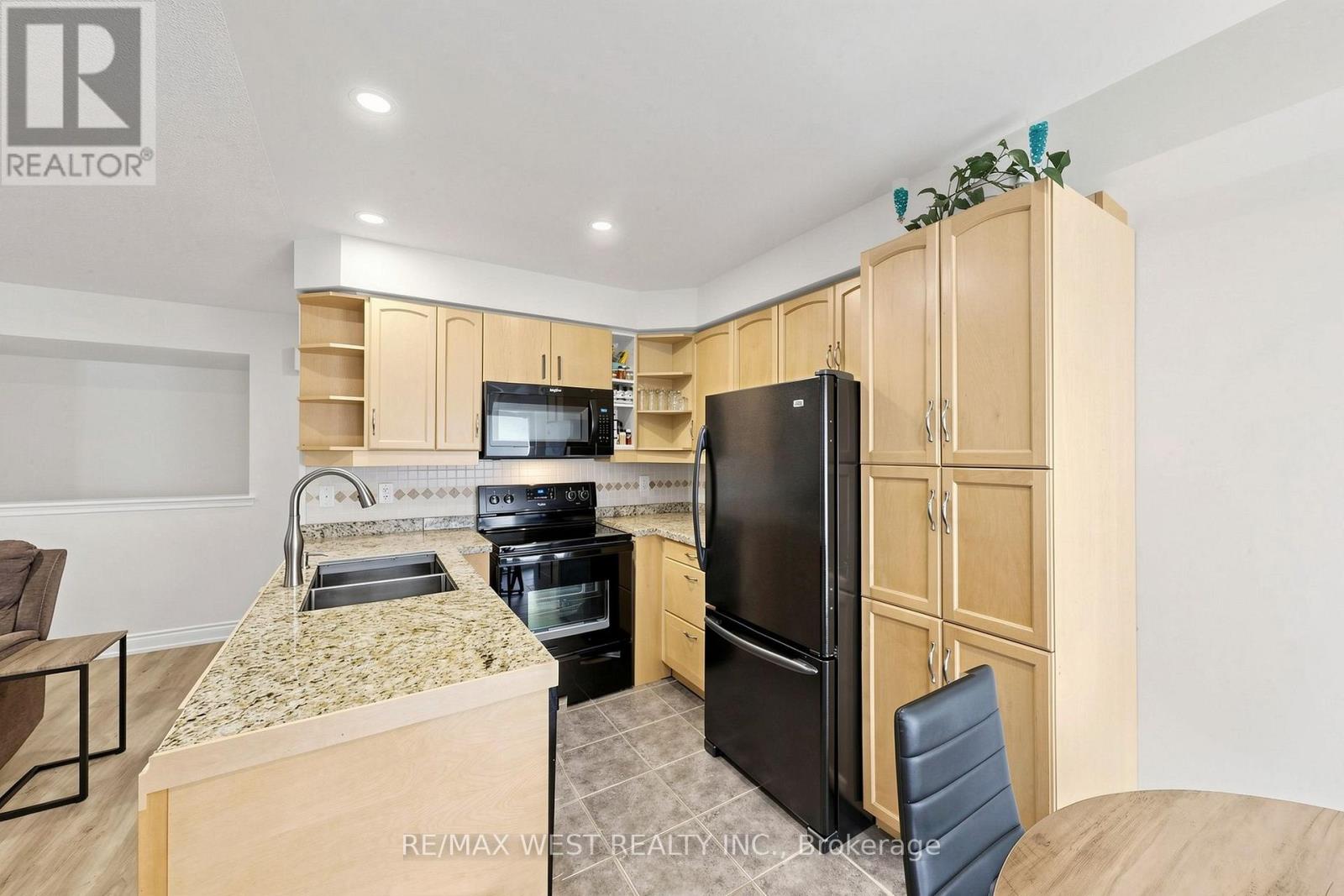 1- 608 Shoreline Drive, Mississauga, ON photo 13