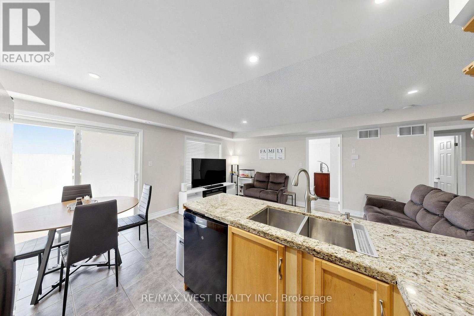 1- 608 Shoreline Drive, Mississauga, ON photo 16
