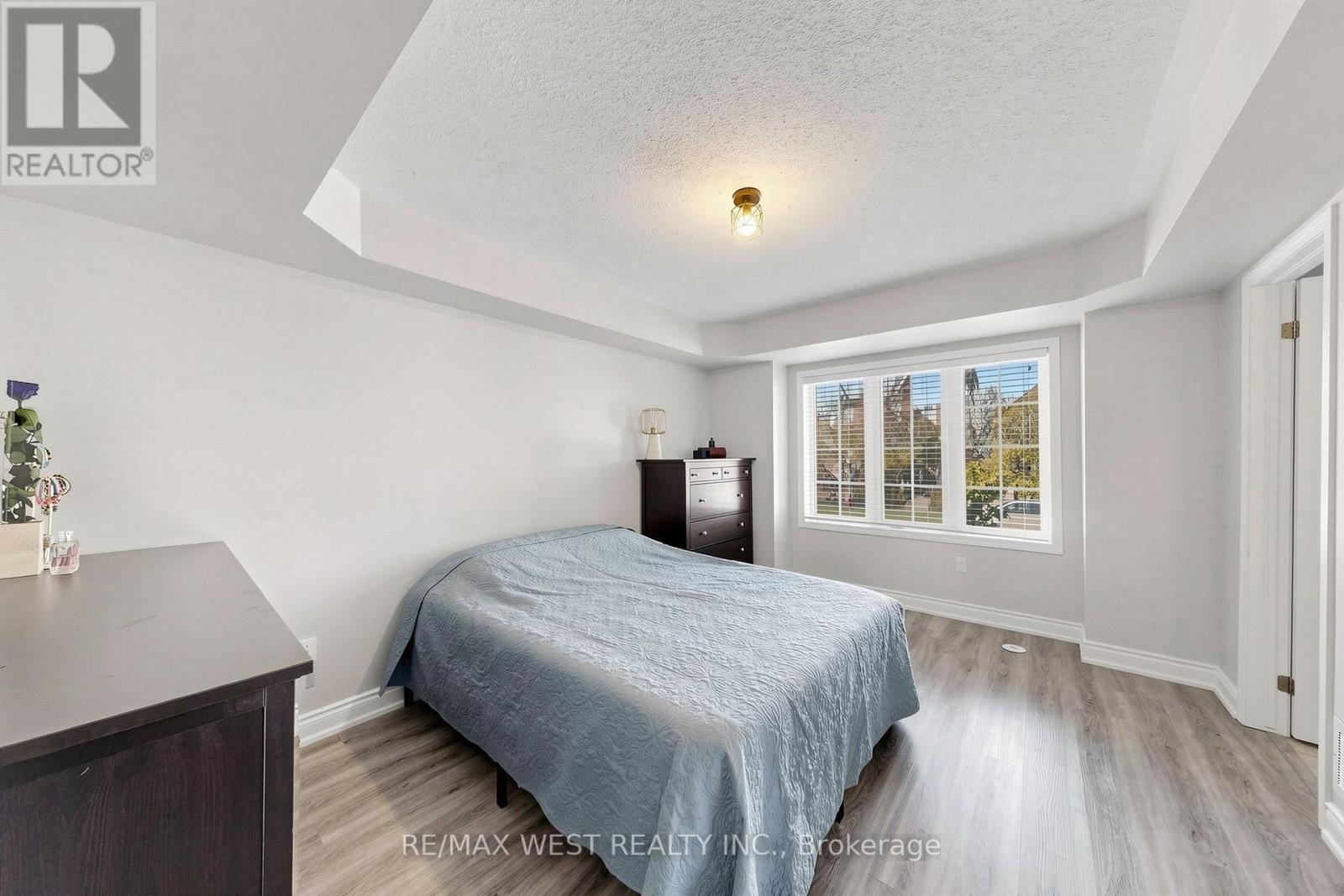 #1 608 SHORELINE DRIVE - 23