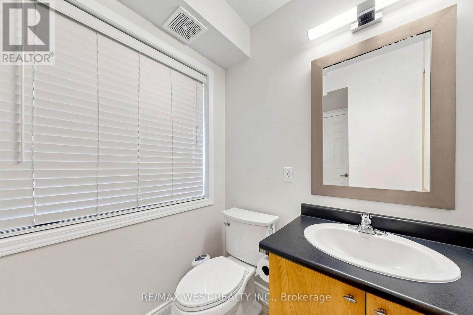 #1 608 SHORELINE DRIVE - 29