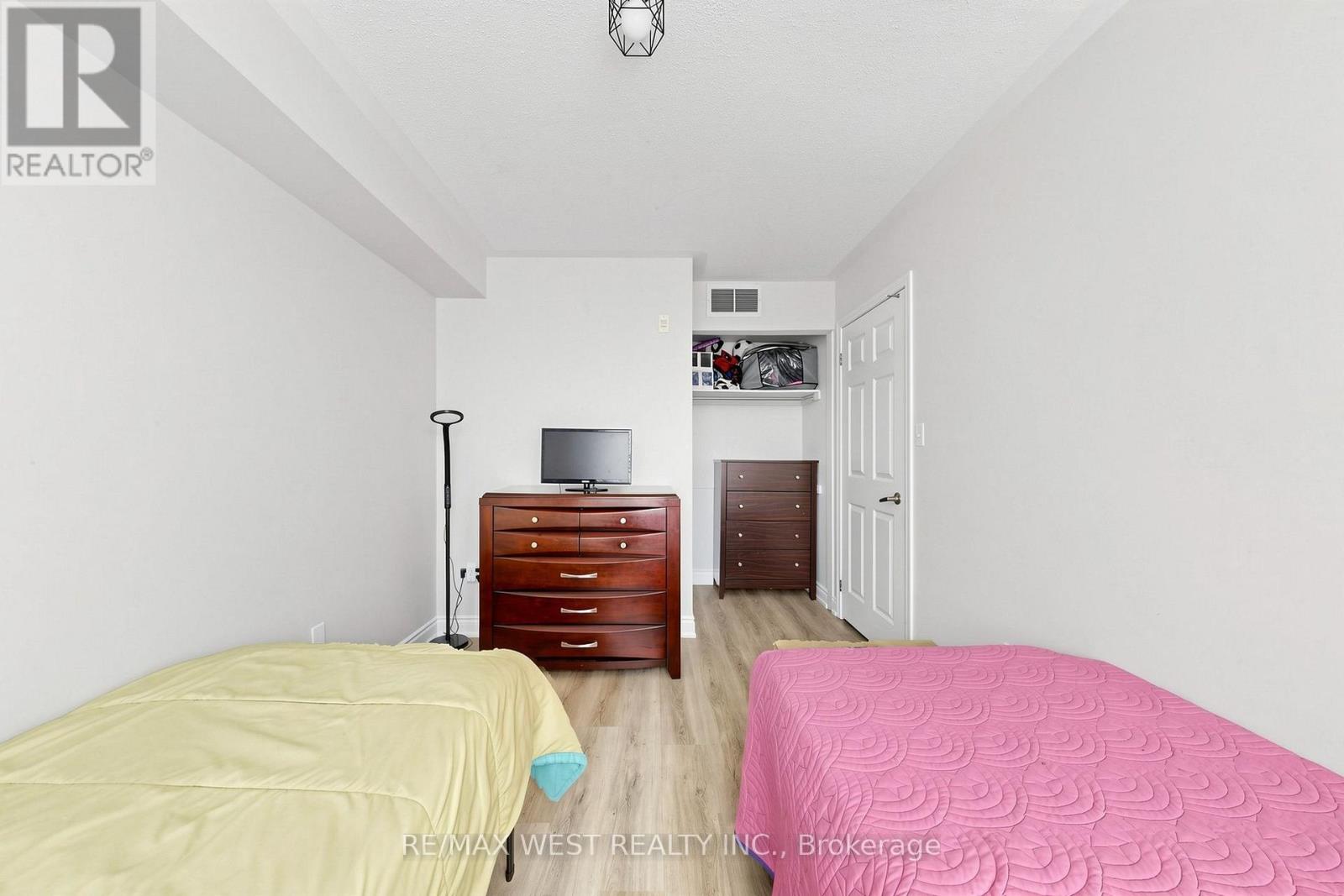 1- 608 Shoreline Drive, Mississauga, ON photo 32