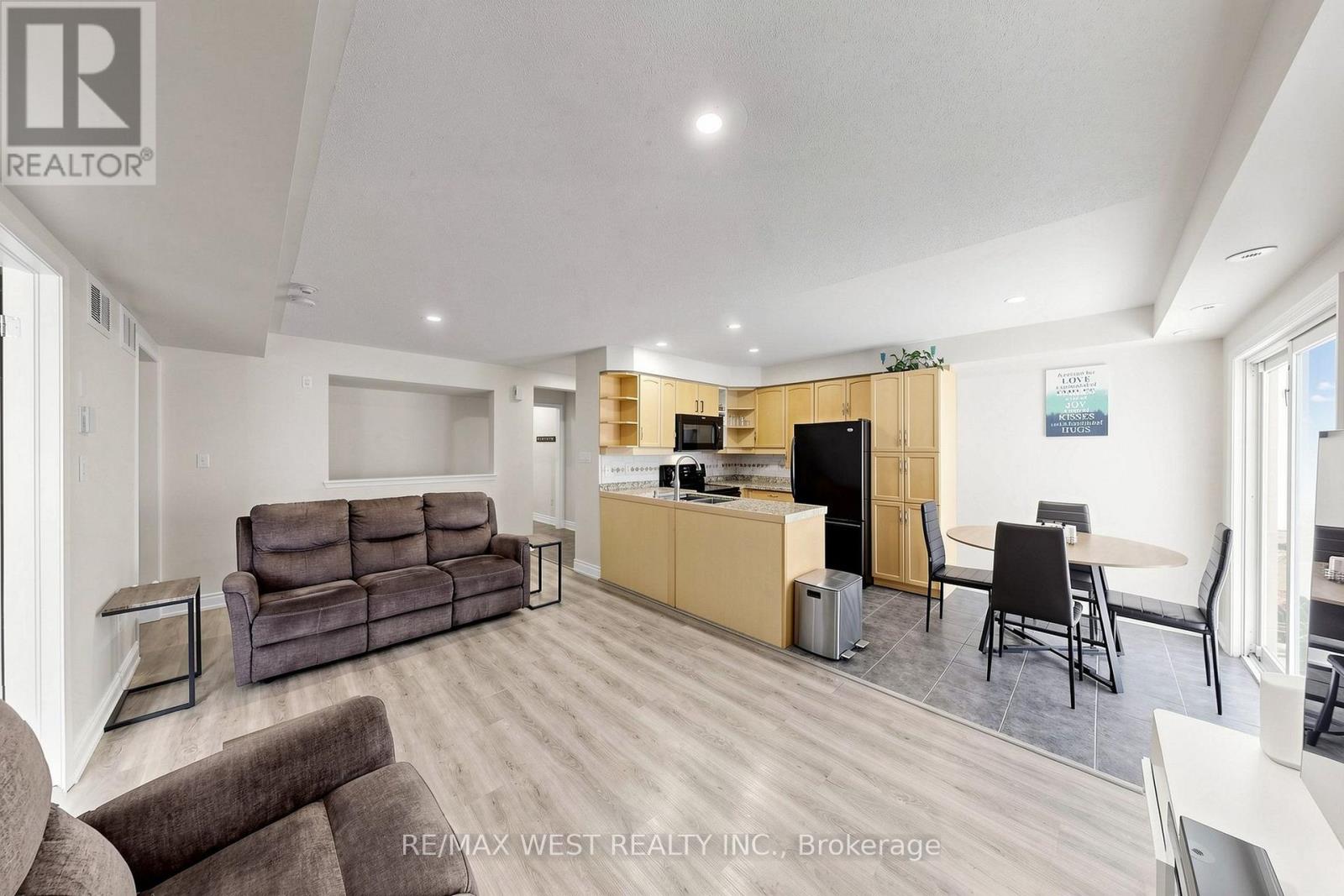 #1 608 SHORELINE DRIVE - 8