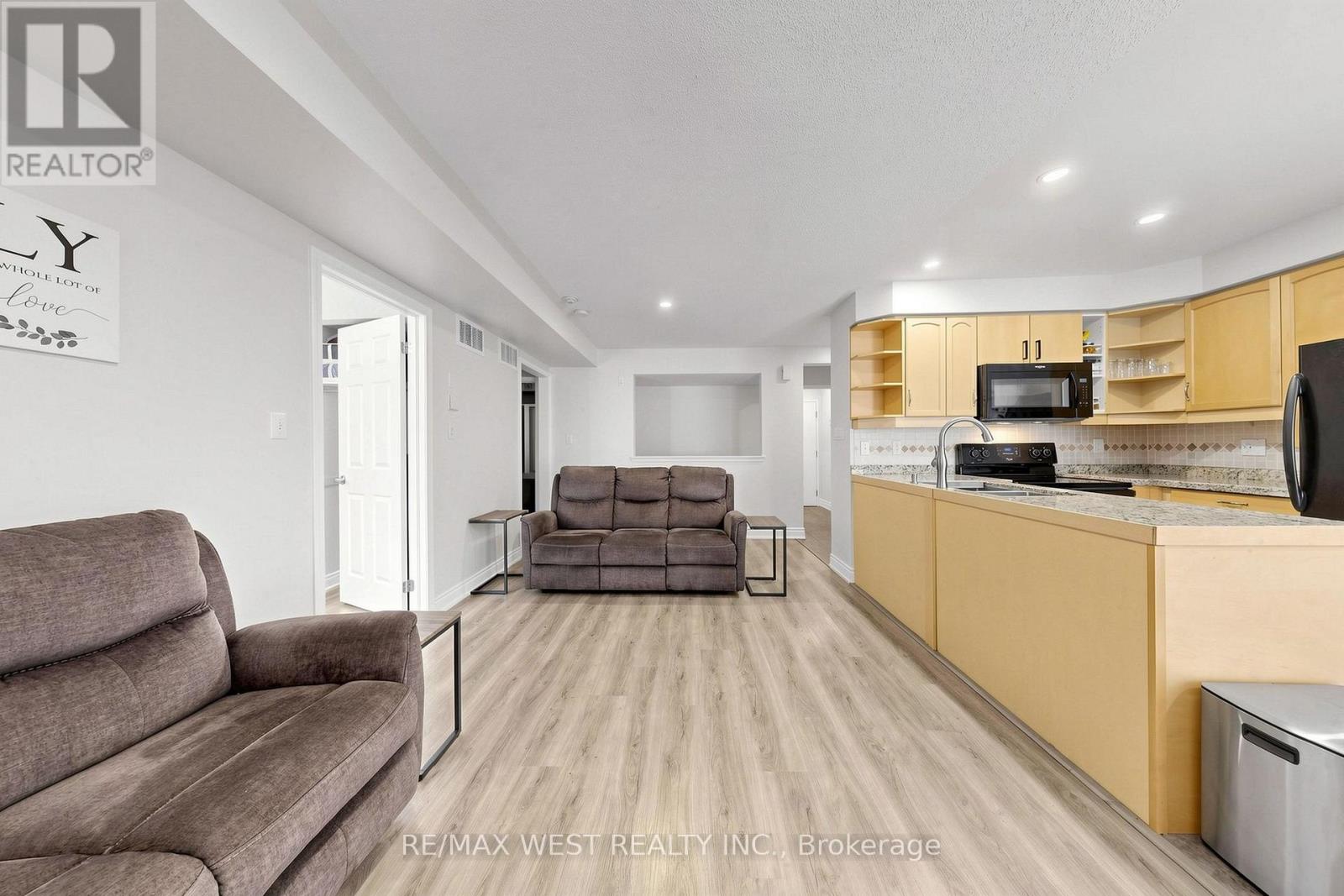 #1 608 SHORELINE DRIVE - 9