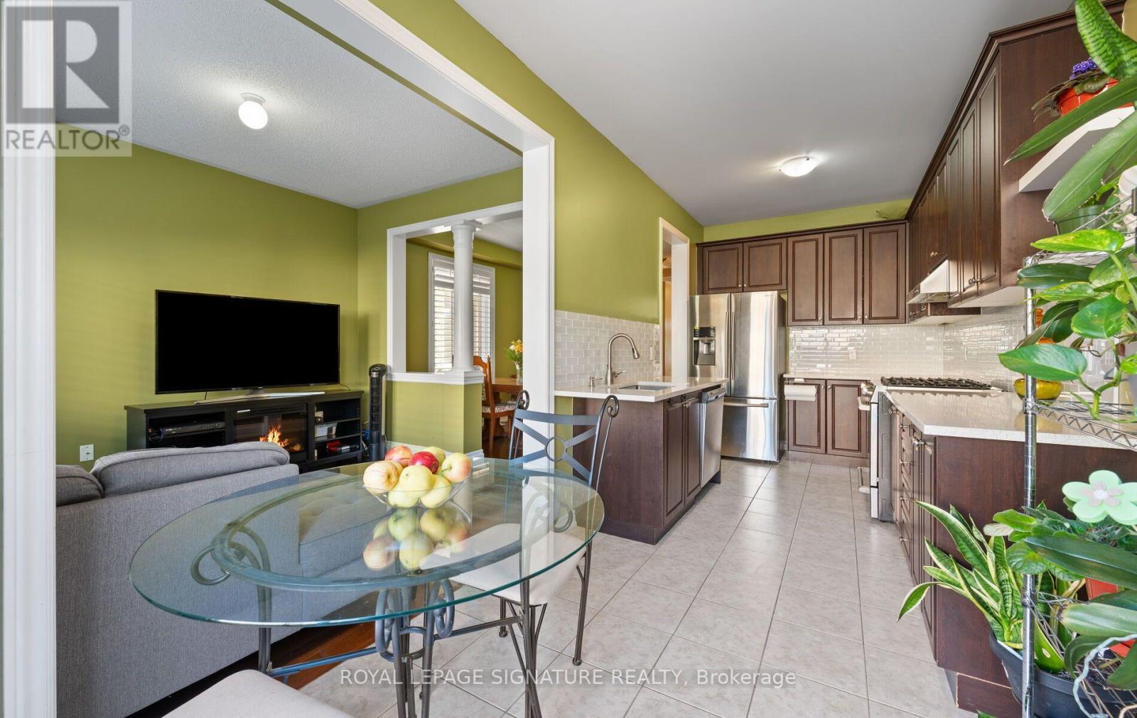 30 Franktown Drive, Brampton, ON photo 17