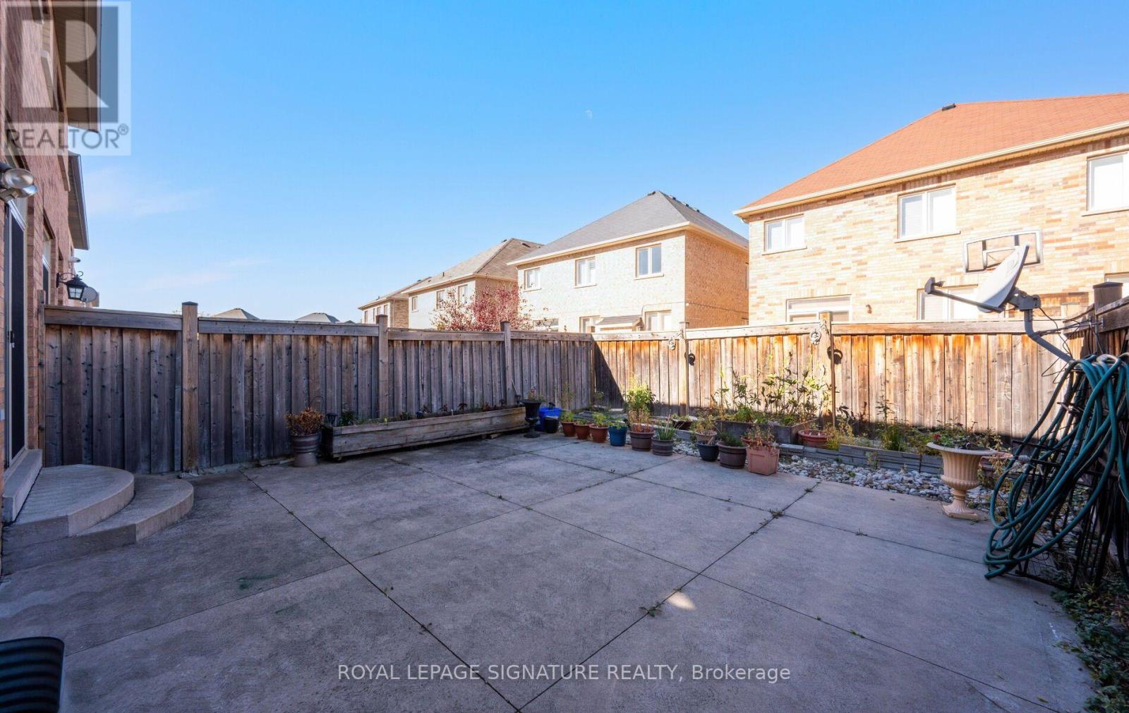 30 Franktown Drive, Brampton, ON photo 43
