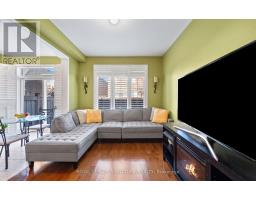 Laundry room - 30 Franktown Drive, Brampton, ON L6P3N3 Photo 12