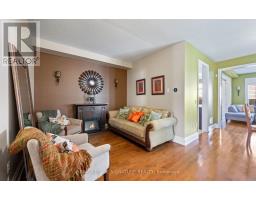 Eating area - 30 Franktown Drive, Brampton, ON L6P3N3 Photo 7